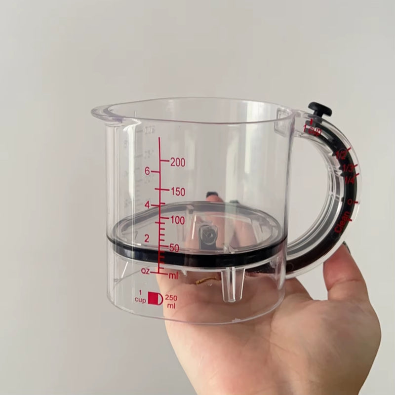 Vaso Medidor 4-en-1 con Sistema Raspador Integrado